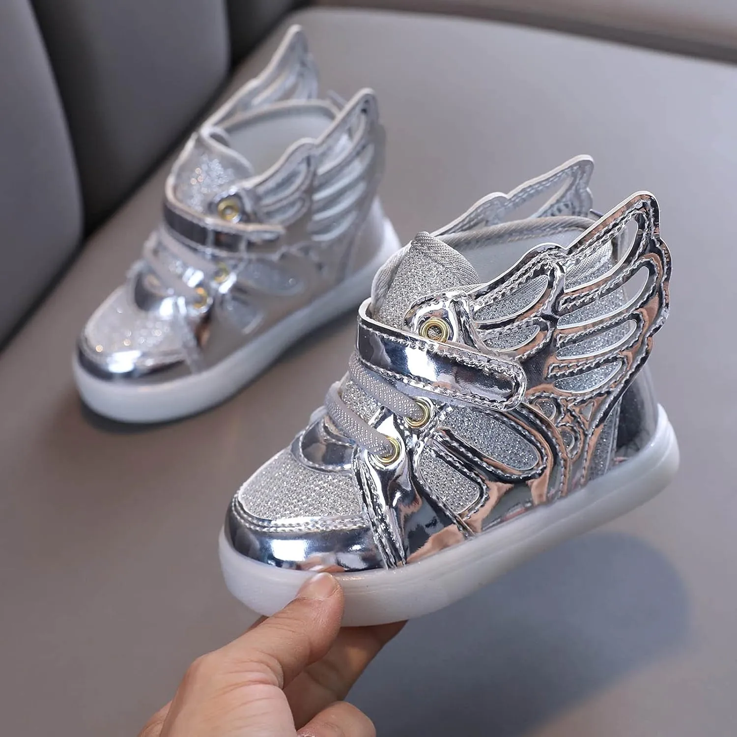 Baby Slip on Shoes Bling Children Luminous Girls Light Led Sneakers Kids Baby Shoes Sport Baby Shoes White Toddler Shoes