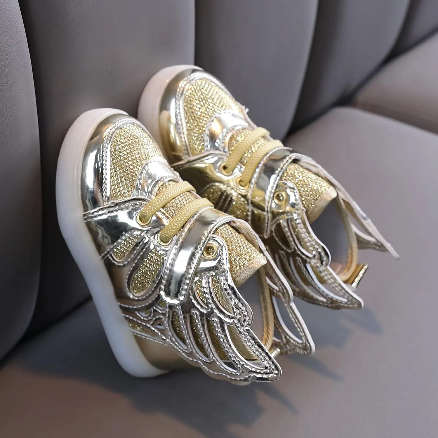 Baby Slip on Shoes Bling Children Luminous Girls Light Led Sneakers Kids Baby Shoes Sport Baby Shoes White Toddler Shoes