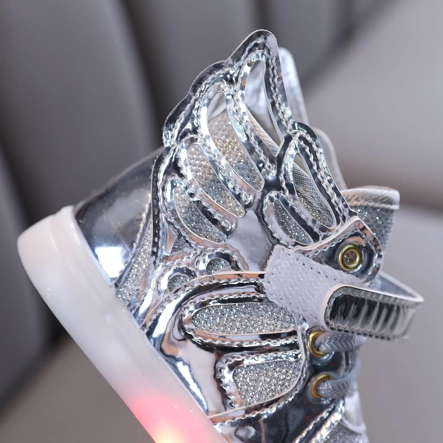 Baby Slip on Shoes Bling Children Luminous Girls Light Led Sneakers Kids Baby Shoes Sport Baby Shoes White Toddler Shoes
