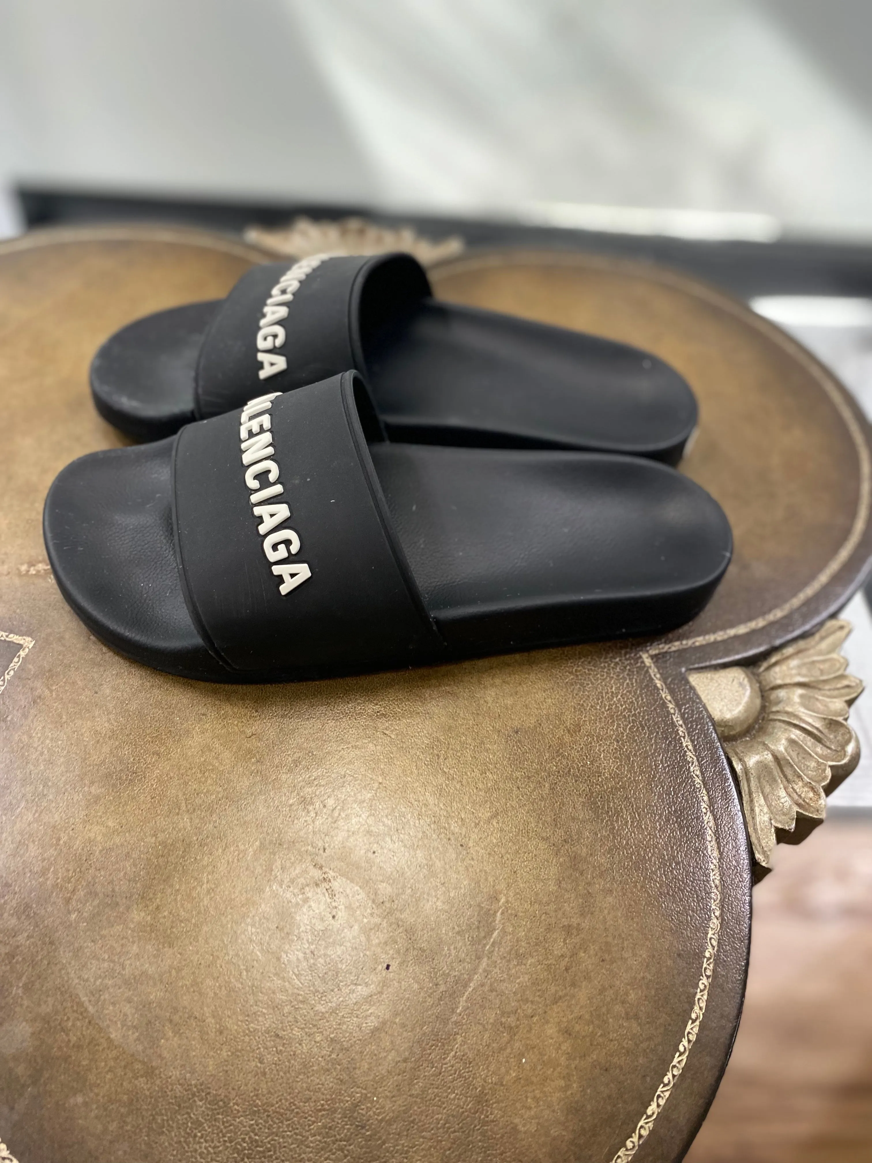 BALENCIAGA POOL SLIDE SANDAL