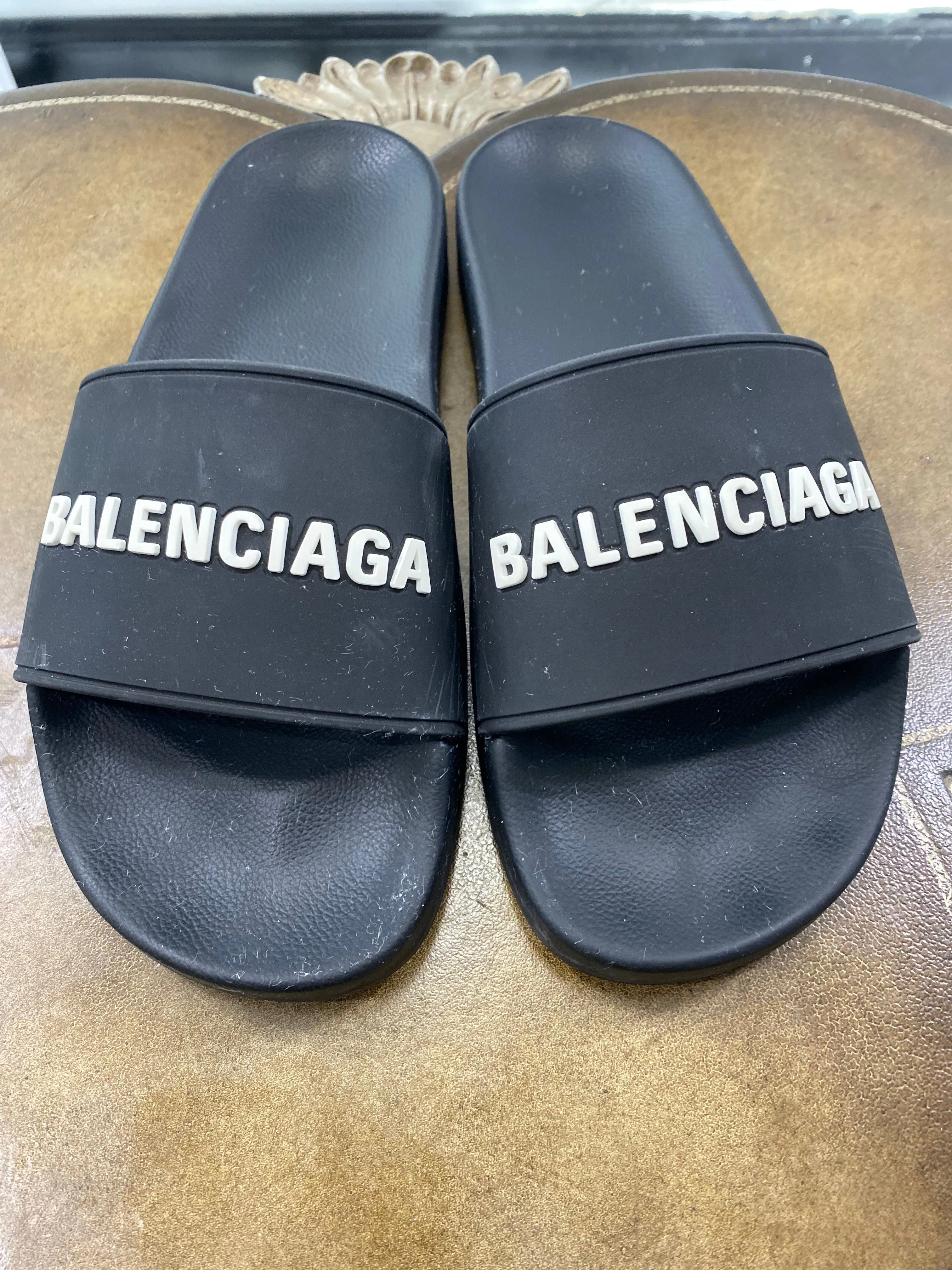 BALENCIAGA POOL SLIDE SANDAL