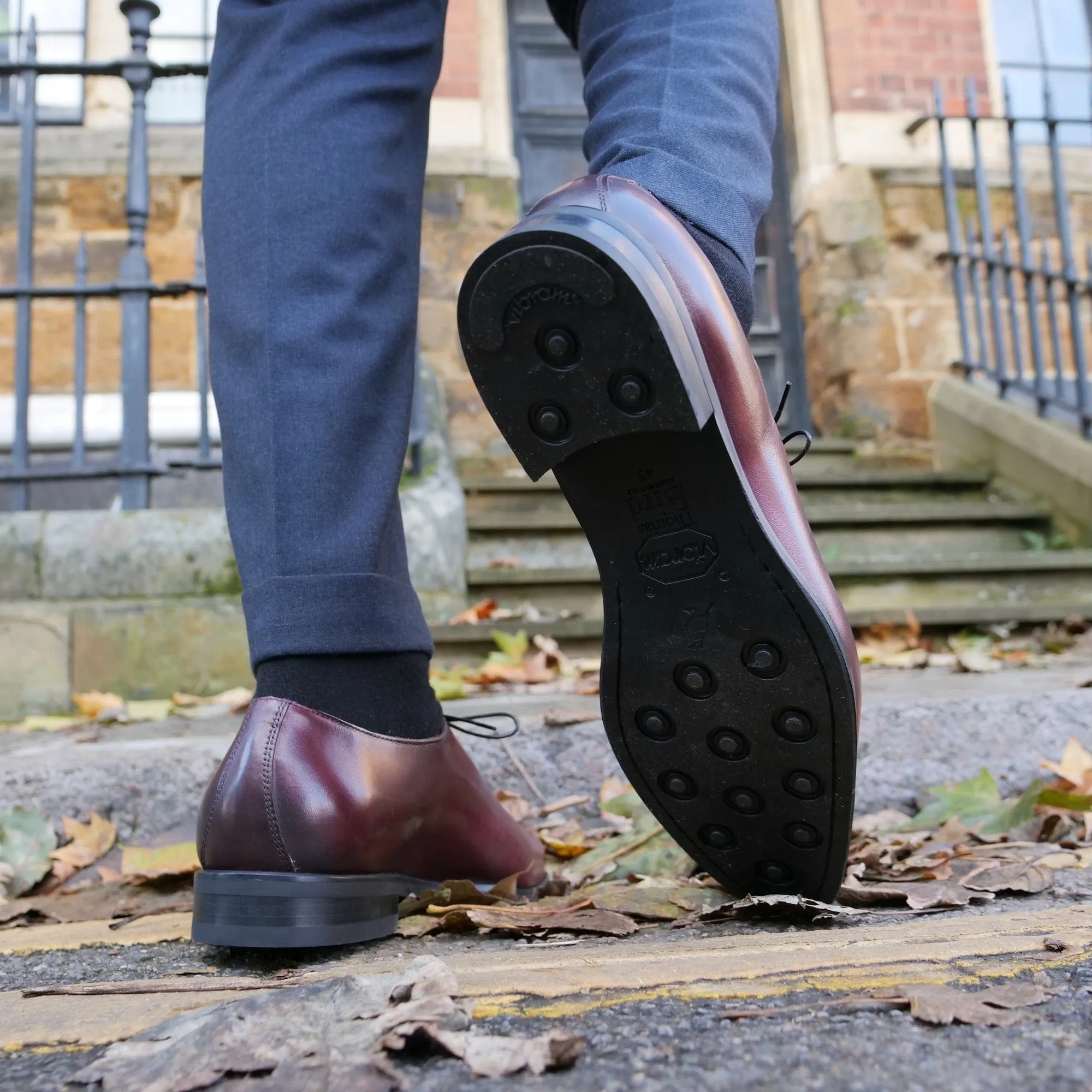 Camden Wholecut Oxford Oxblood
