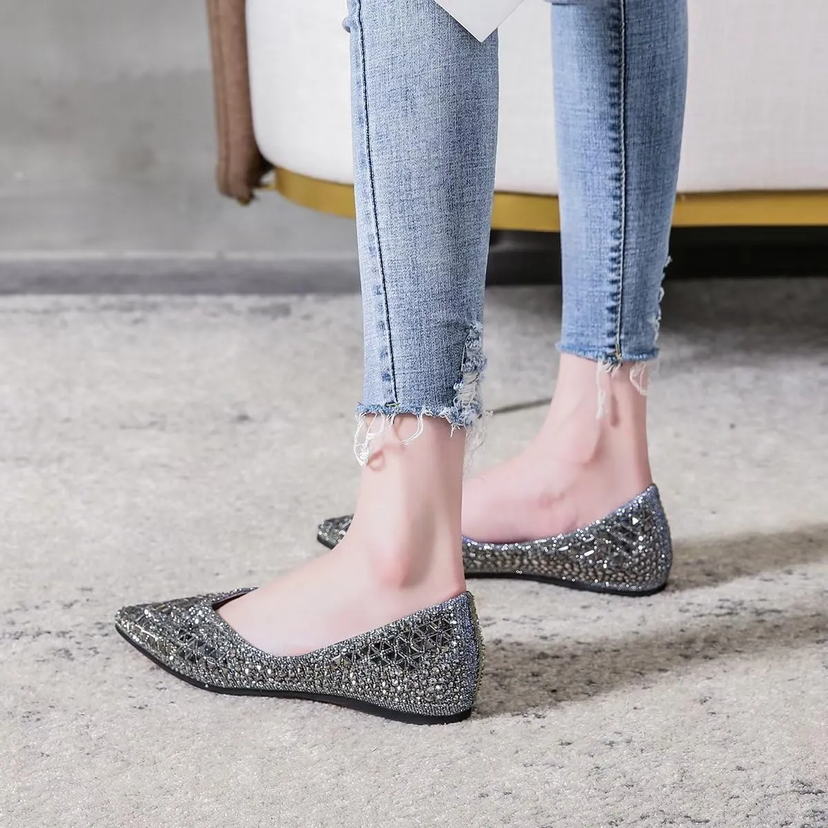 ChaiRong Zhou Women's Pointed Toe Ballet Flats Rhinestones Rivet-Studded Slip-ons Chic Dress Shoes