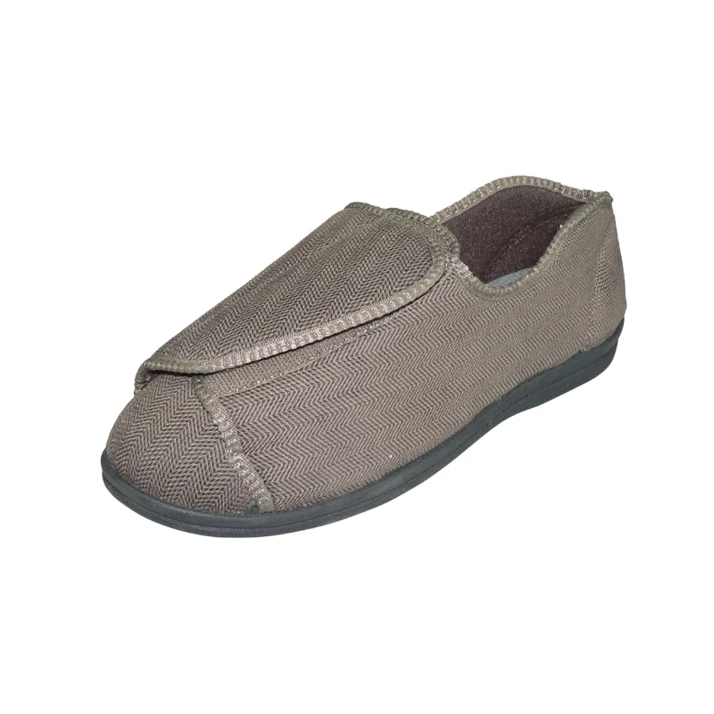 CLINIC Comfort System Men’s Clinic Slipper, Brown, 9