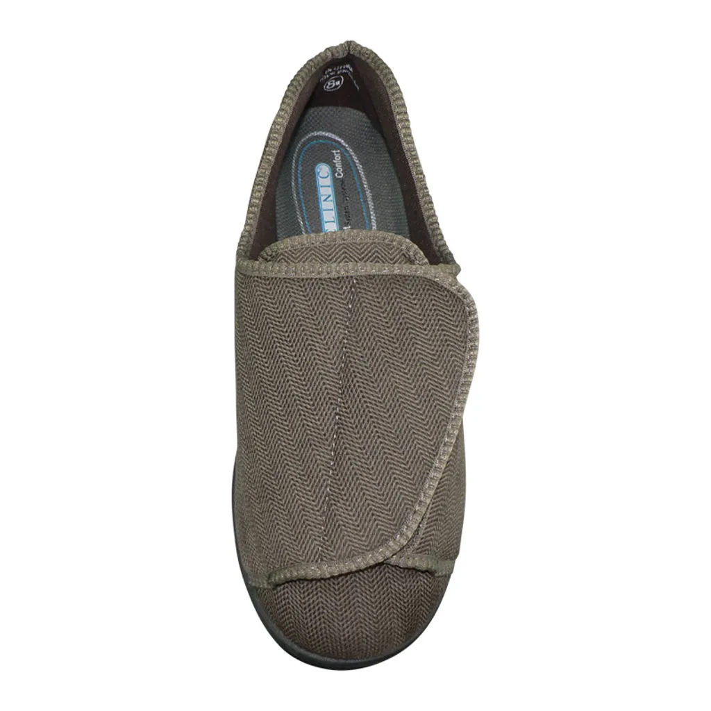 CLINIC Comfort System Men’s Clinic Slipper, Brown, 9