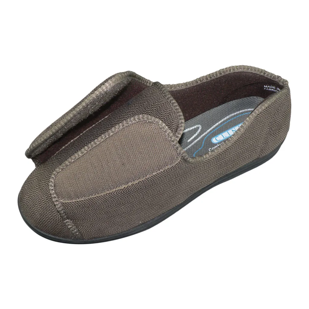 CLINIC Comfort System Men’s Clinic Slipper, Brown, 9