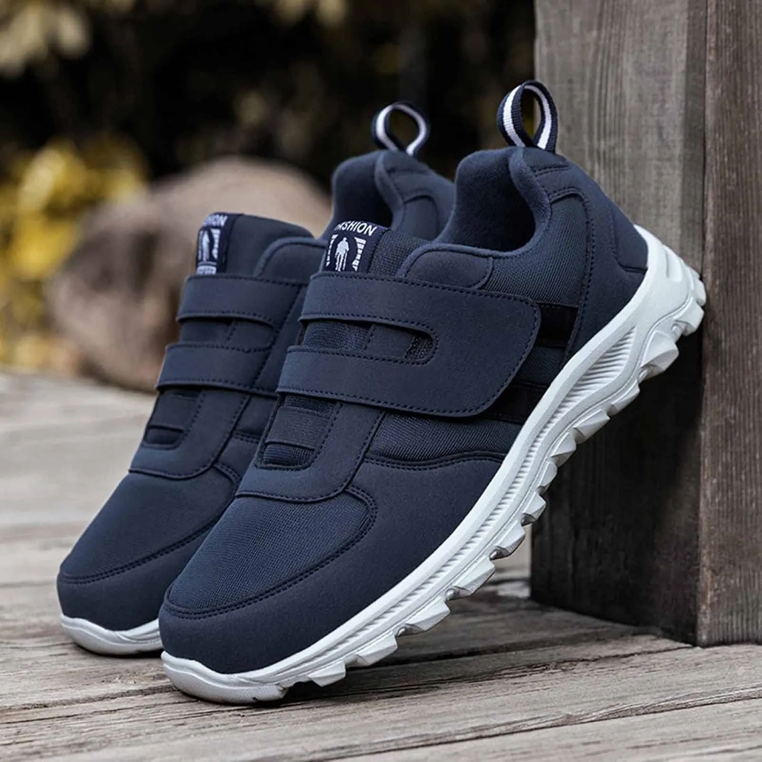 Couple Models Men's Middle and Elderly Light and Comfortable Non Slip Hook Loop Walking Sneaker Storage for Men