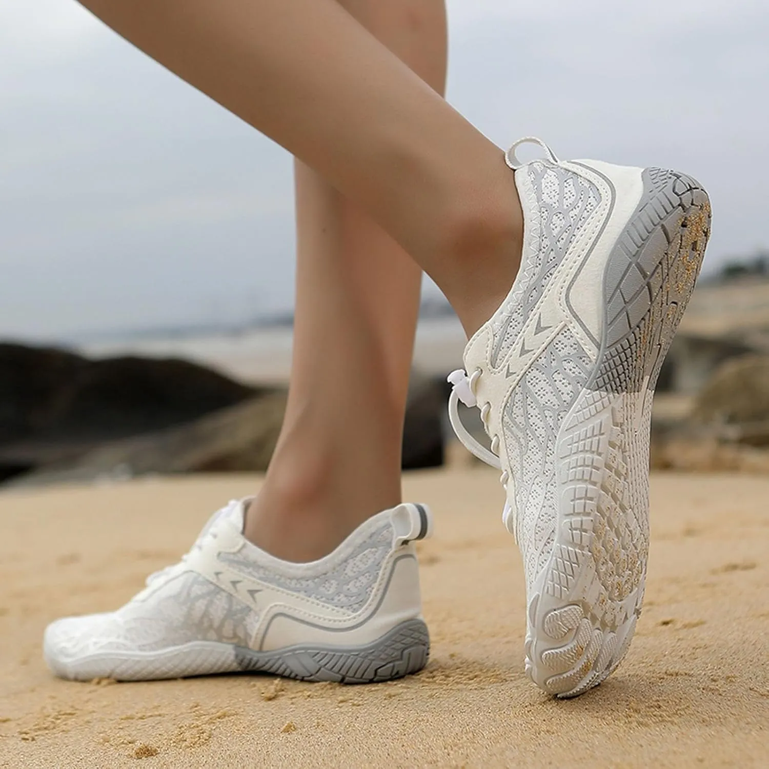 Couples All Seasons Five Finger Water Shoes Swimming Shoes Men and Women Platform Athletic Shoes for Women