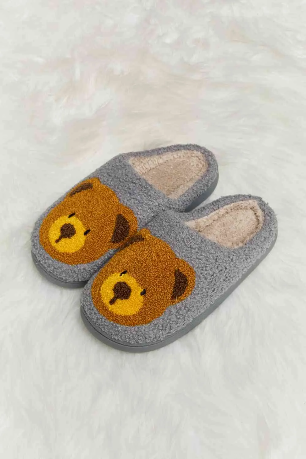 Cutsie Teddy Bear Print Plush Slide Slippers