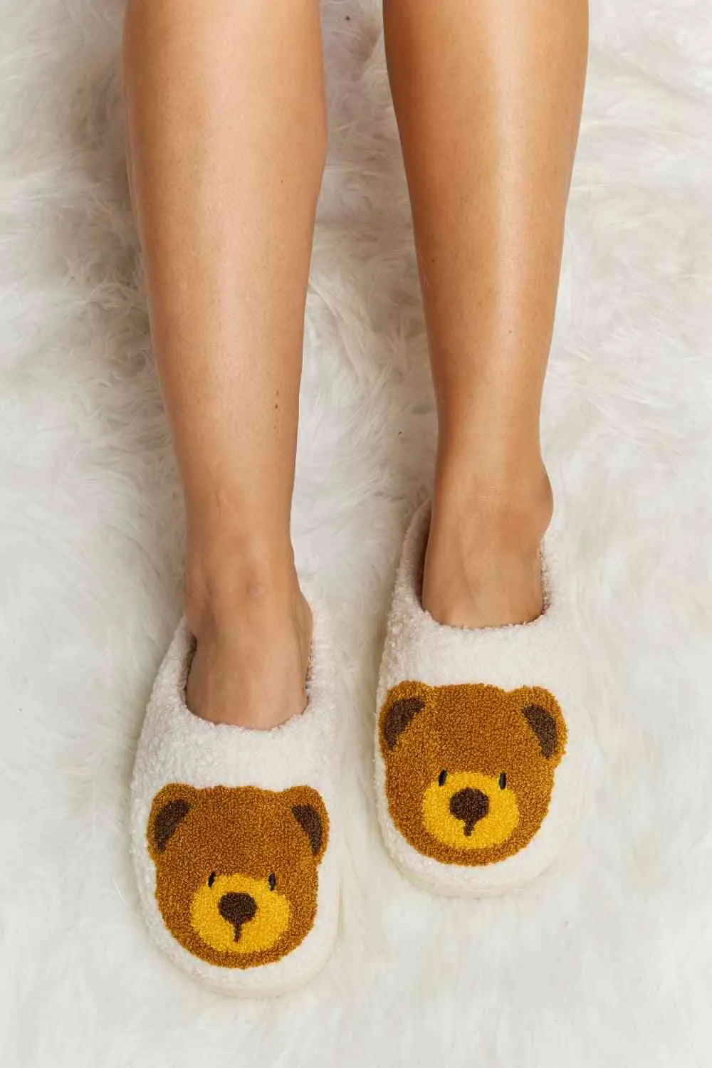 Cutsie Teddy Bear Print Plush Slide Slippers