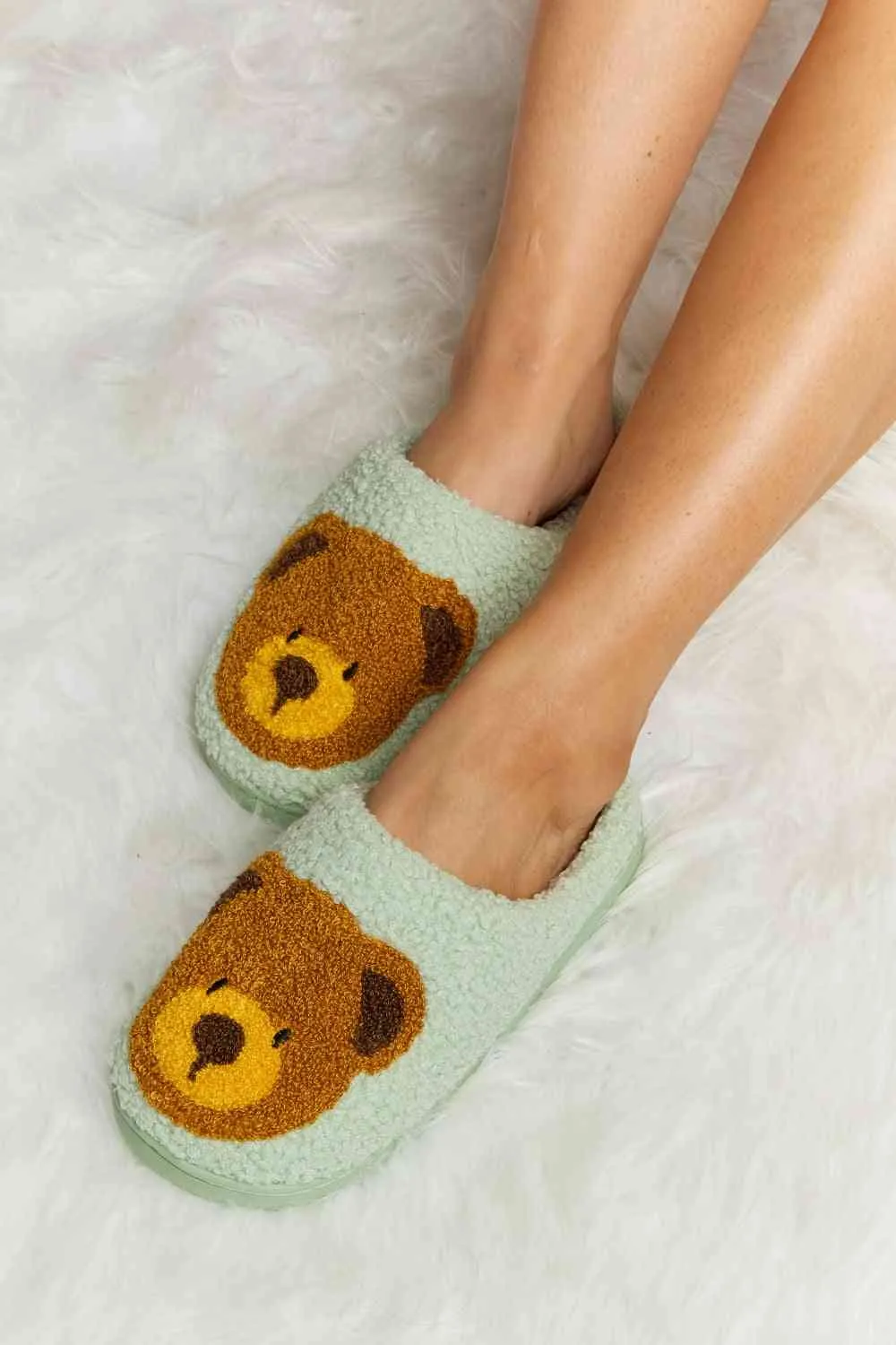 Cutsie Teddy Bear Print Plush Slide Slippers
