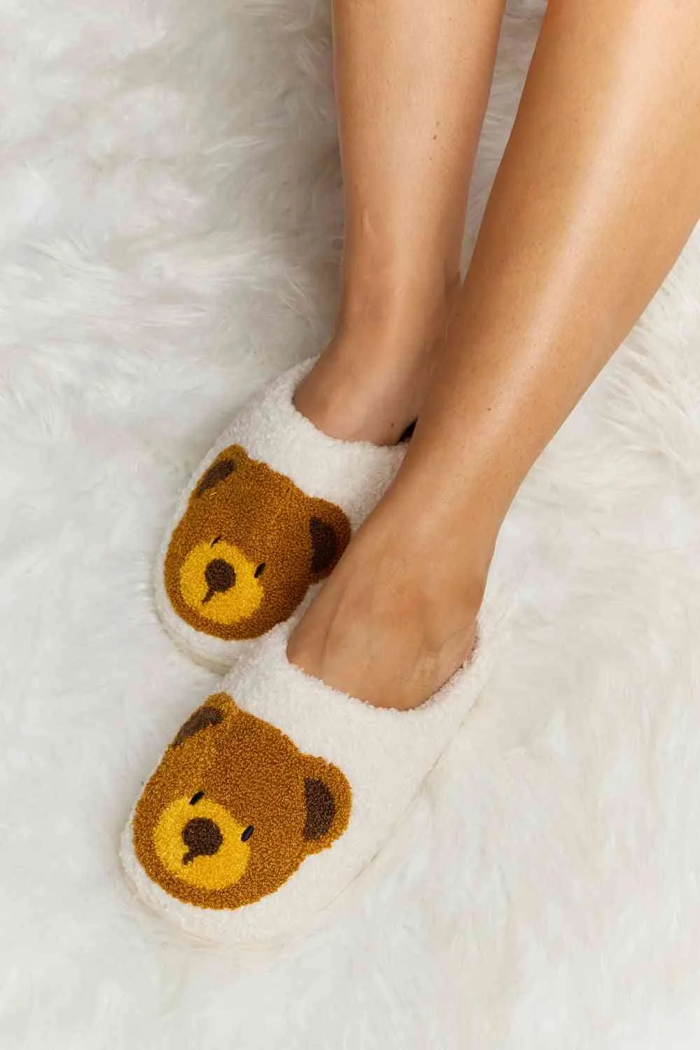Cutsie Teddy Bear Print Plush Slide Slippers