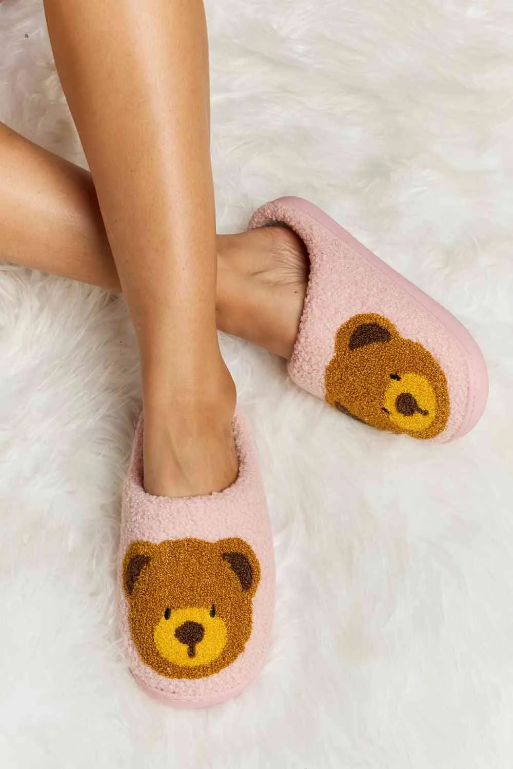 Cutsie Teddy Bear Print Plush Slide Slippers