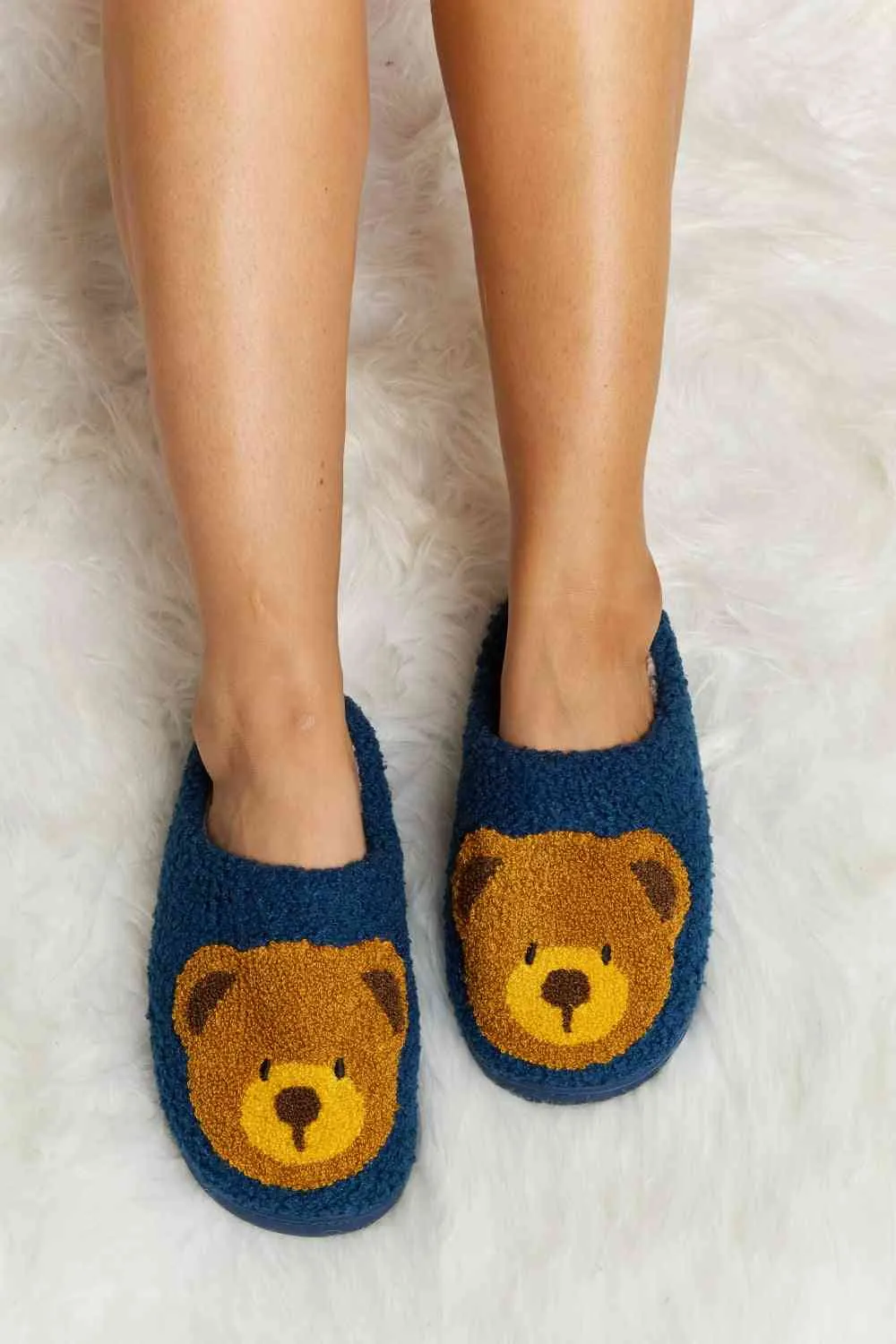 Cutsie Teddy Bear Print Plush Slide Slippers