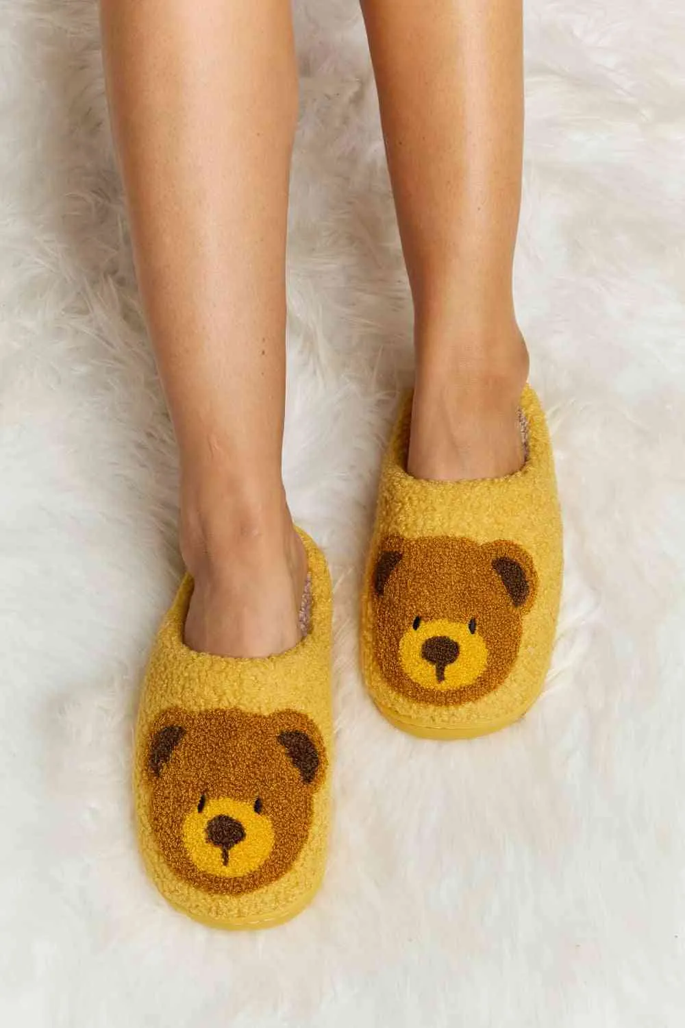 Cutsie Teddy Bear Print Plush Slide Slippers