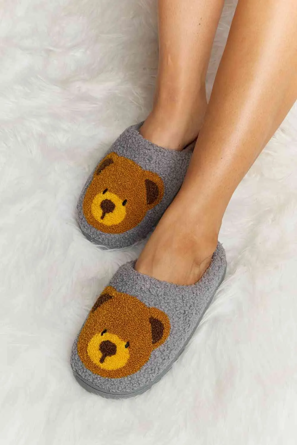 Cutsie Teddy Bear Print Plush Slide Slippers