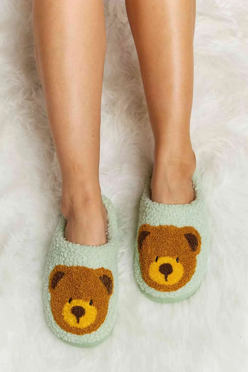 Cutsie Teddy Bear Print Plush Slide Slippers