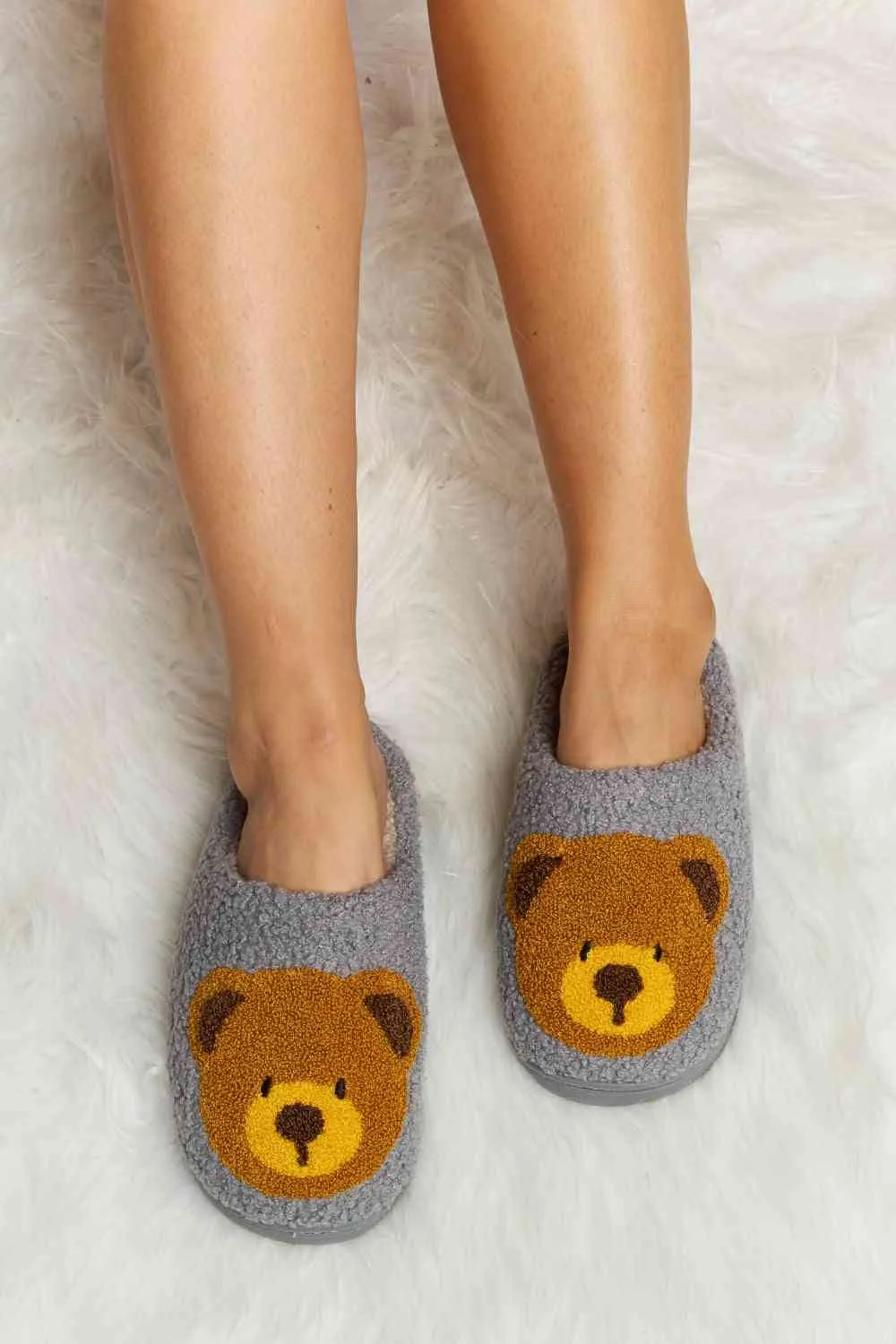 Cutsie Teddy Bear Print Plush Slide Slippers