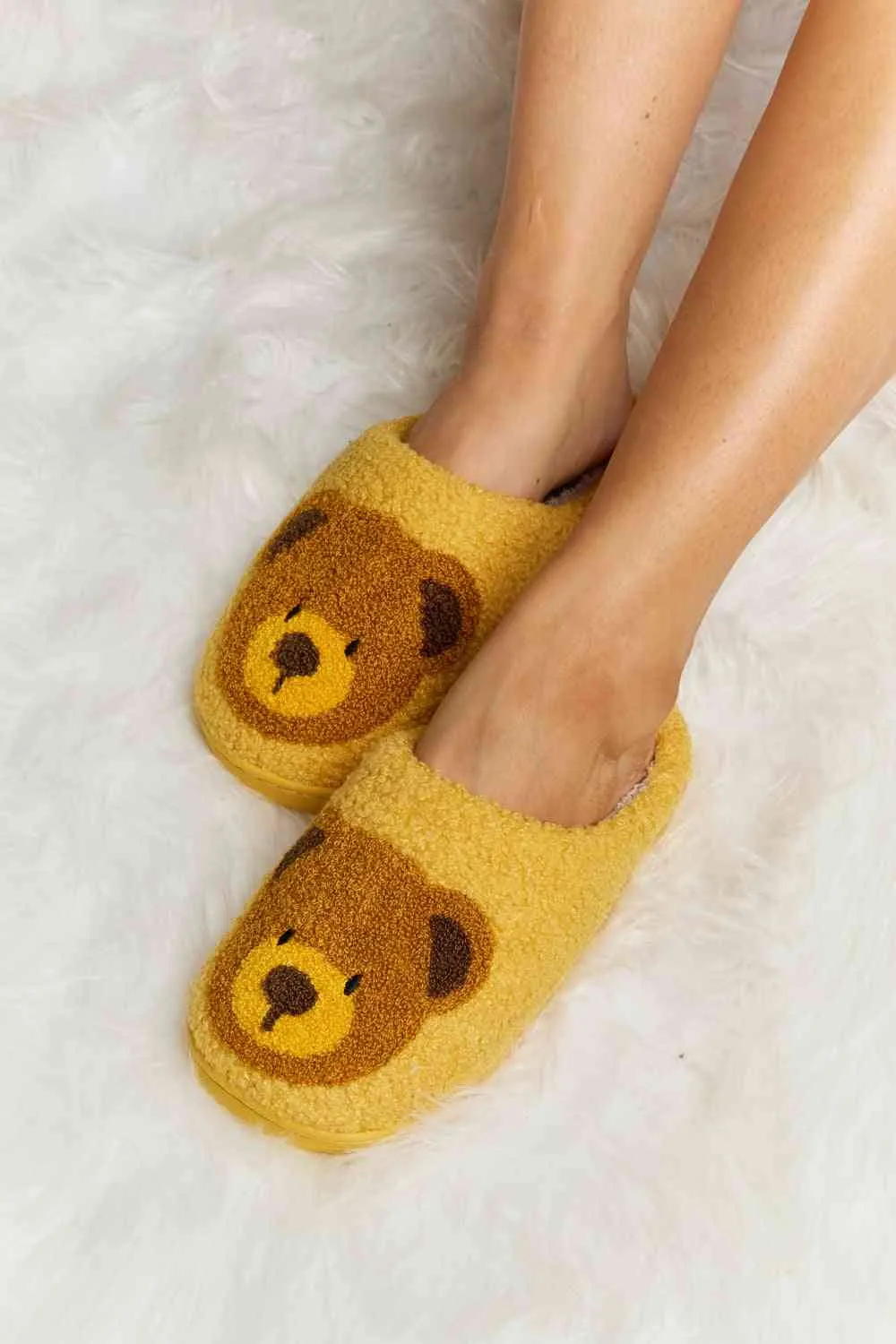 Cutsie Teddy Bear Print Plush Slide Slippers