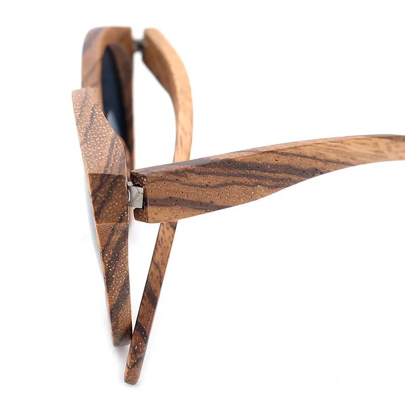 Eco-friendly Wooden Men's Sunglasses.