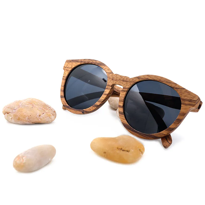 Eco-friendly Wooden Men's Sunglasses.