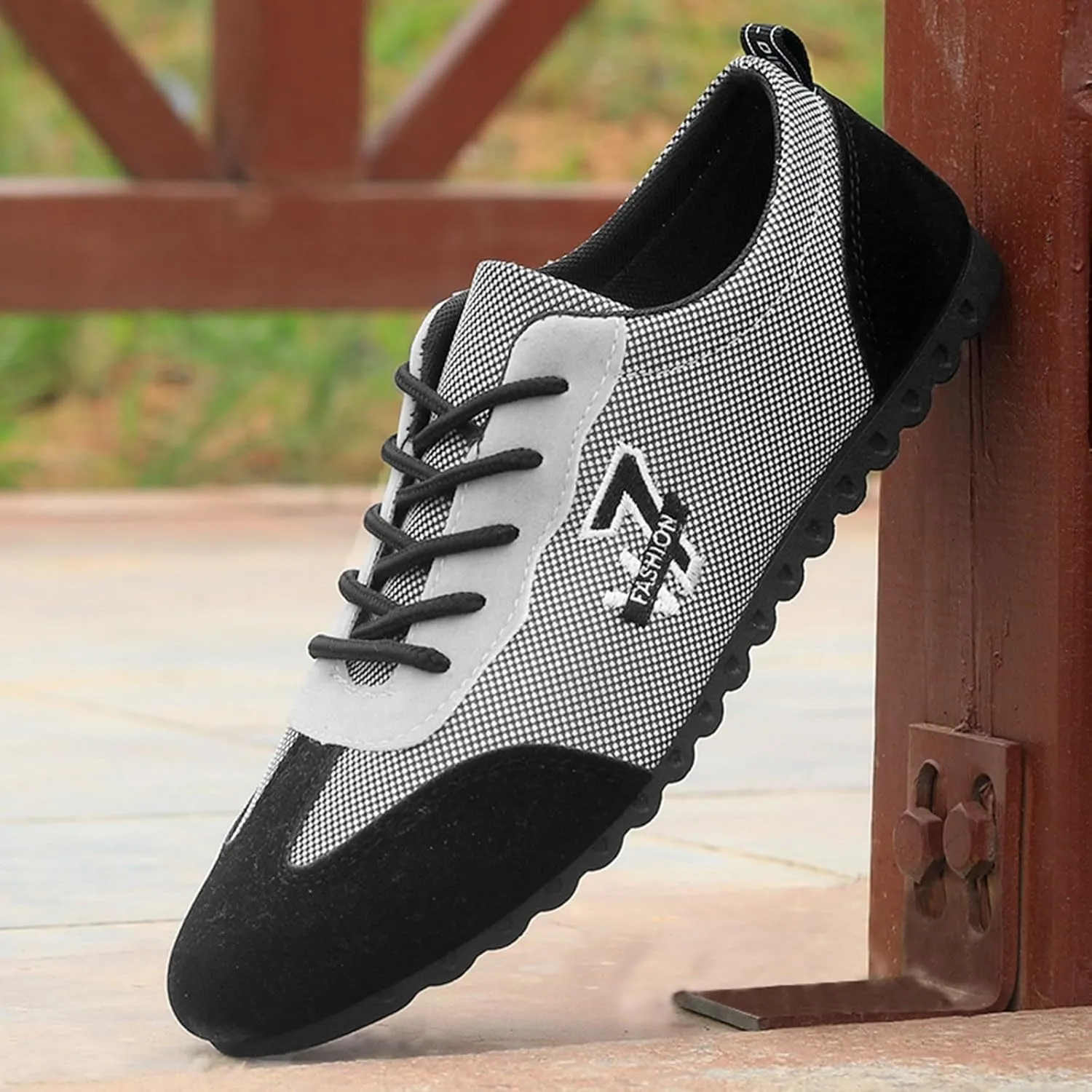 Fashion All Season Men Casual Shoes Flat Non Slip Sole Lace Up Breathable and Comfortable Mens Boots Tan Shoes