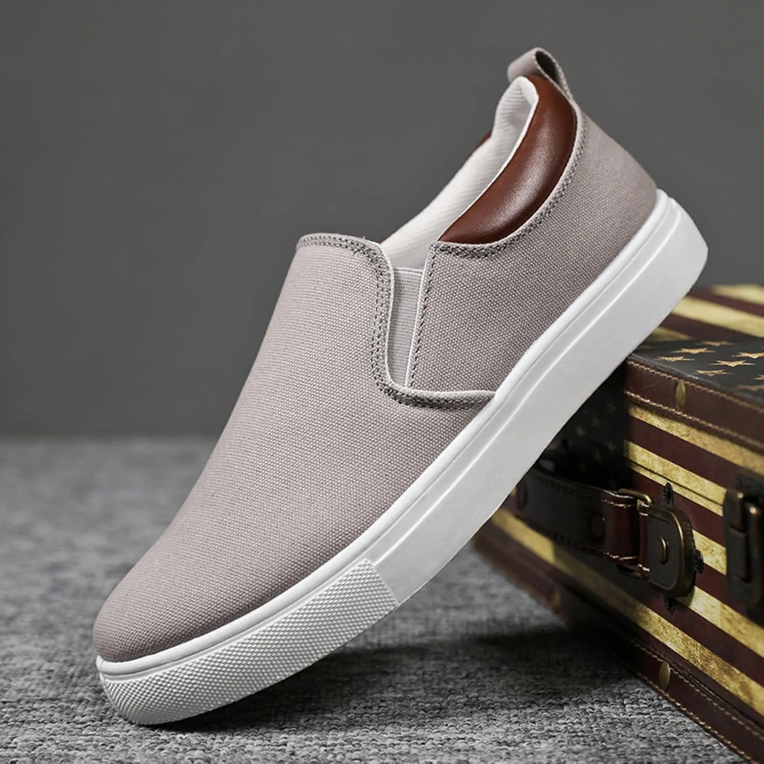 Foot Comfortable Men's Flat-Bottomed Fashionable Shoes Running Men's Sneaker Crease Shoes