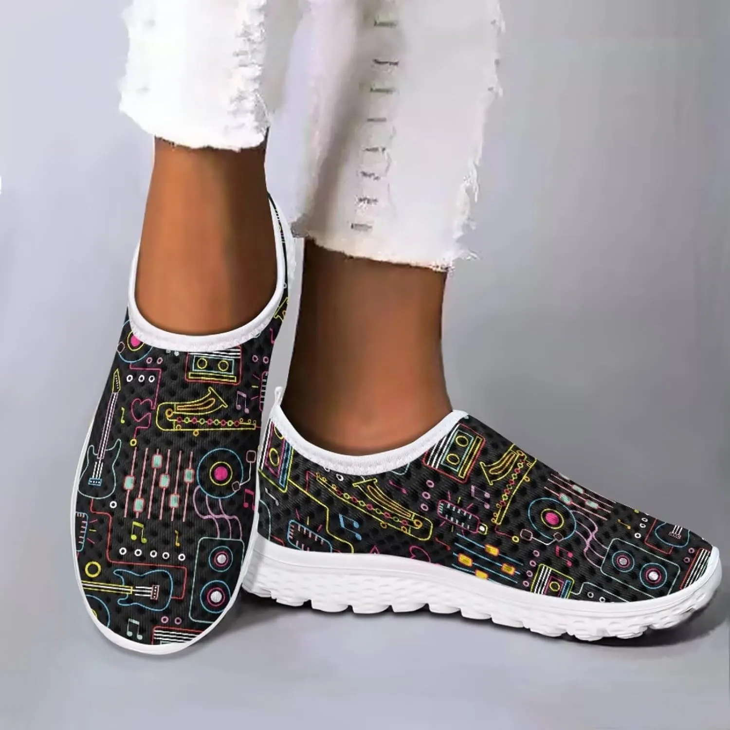 Jeiento American Flag Shoes for Men Women Road Running Shoes Womens Mens Comfortable Walking Tennis Sneakers Athletic Shoes