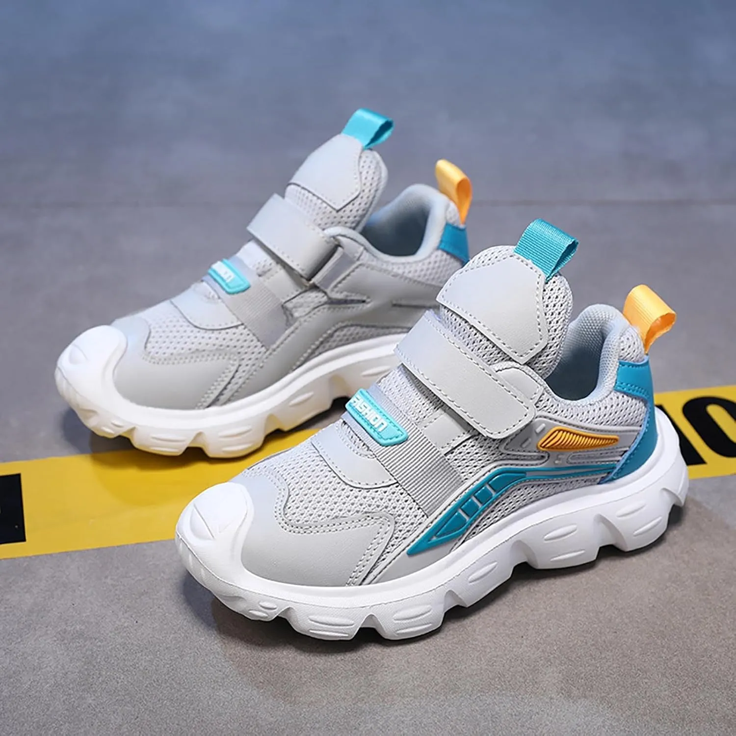 Kids Lightweight Sneakers Boys Girls Tennis Running Shoes Breathable Outdoor Hiking Sneaker for Athletic Shoes Boys