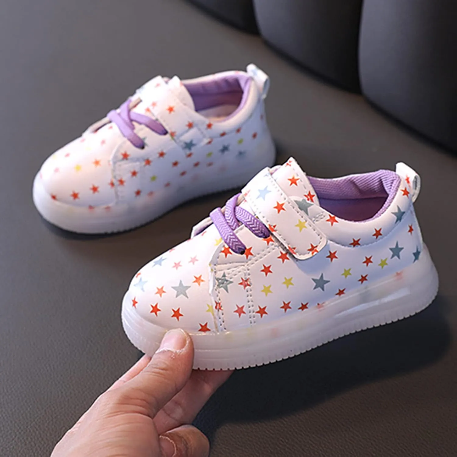 Kids Running Shoes Light Up Toddler Girls Shoes Lightweight LED Flashing Mesh Walking Sneakers for Little Girls Tennis