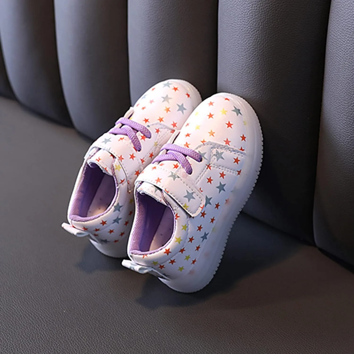 Kids Running Shoes Light Up Toddler Girls Shoes Lightweight LED Flashing Mesh Walking Sneakers for Little Girls Tennis