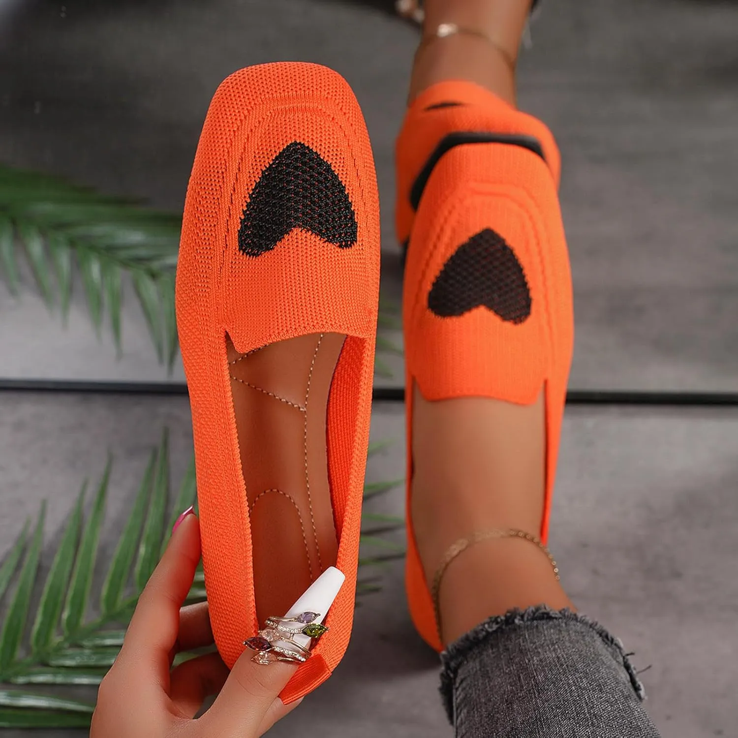 Ladies Casual Solid Color Love Mesh Breathable Fly Weave Shallow Mouth Flat Shoes Single Shoes Soybean Shoes Casual Shoes Arches Sandals