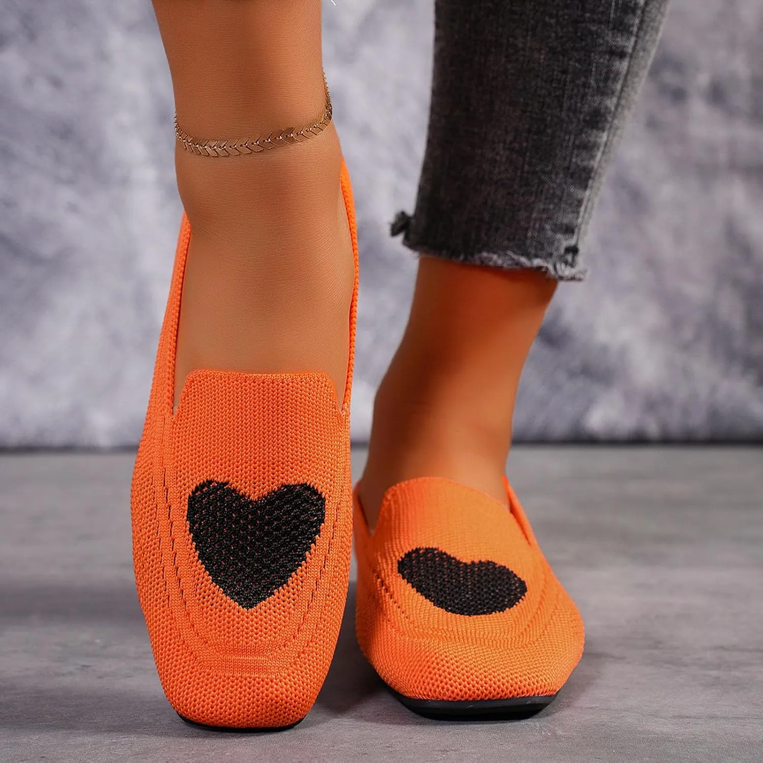 Ladies Casual Solid Color Love Mesh Breathable Fly Weave Shallow Mouth Flat Shoes Single Shoes Soybean Shoes Casual Shoes Arches Sandals
