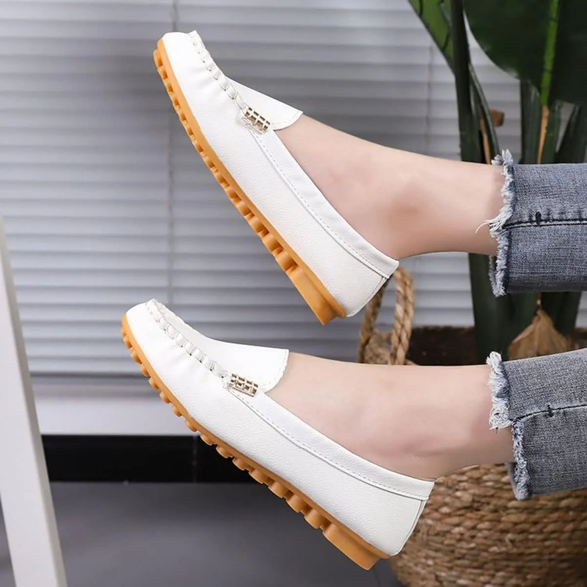 LAVAEGG Women Penny Moccasins,Loafers Comfortable Slip On Driving Flats Shoes,Boat Shoes