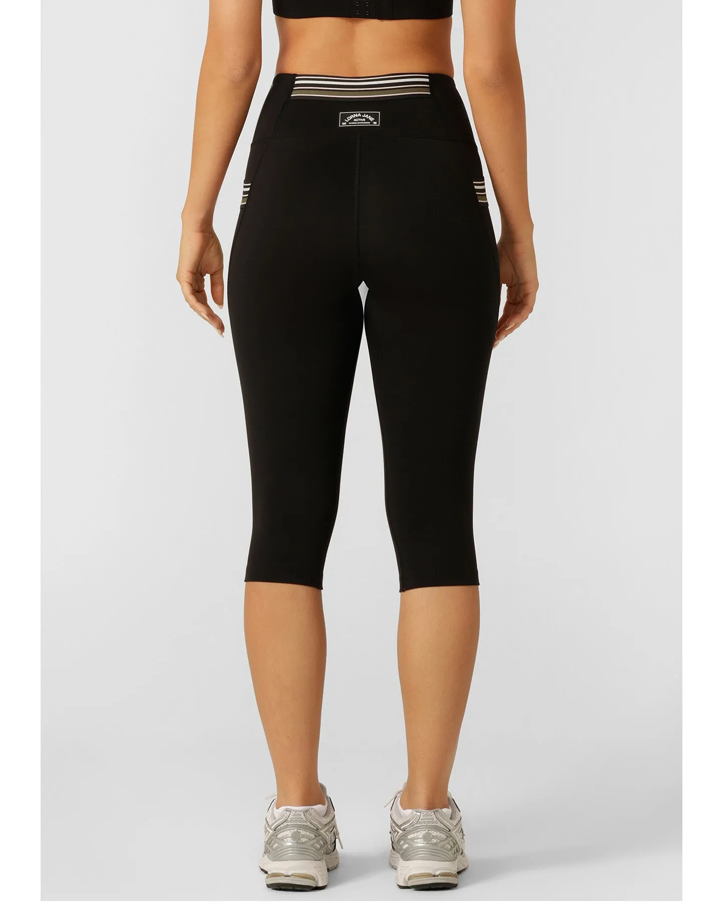 Lorna Jane Swift 3 Pocket 3/4  Leggings - Black