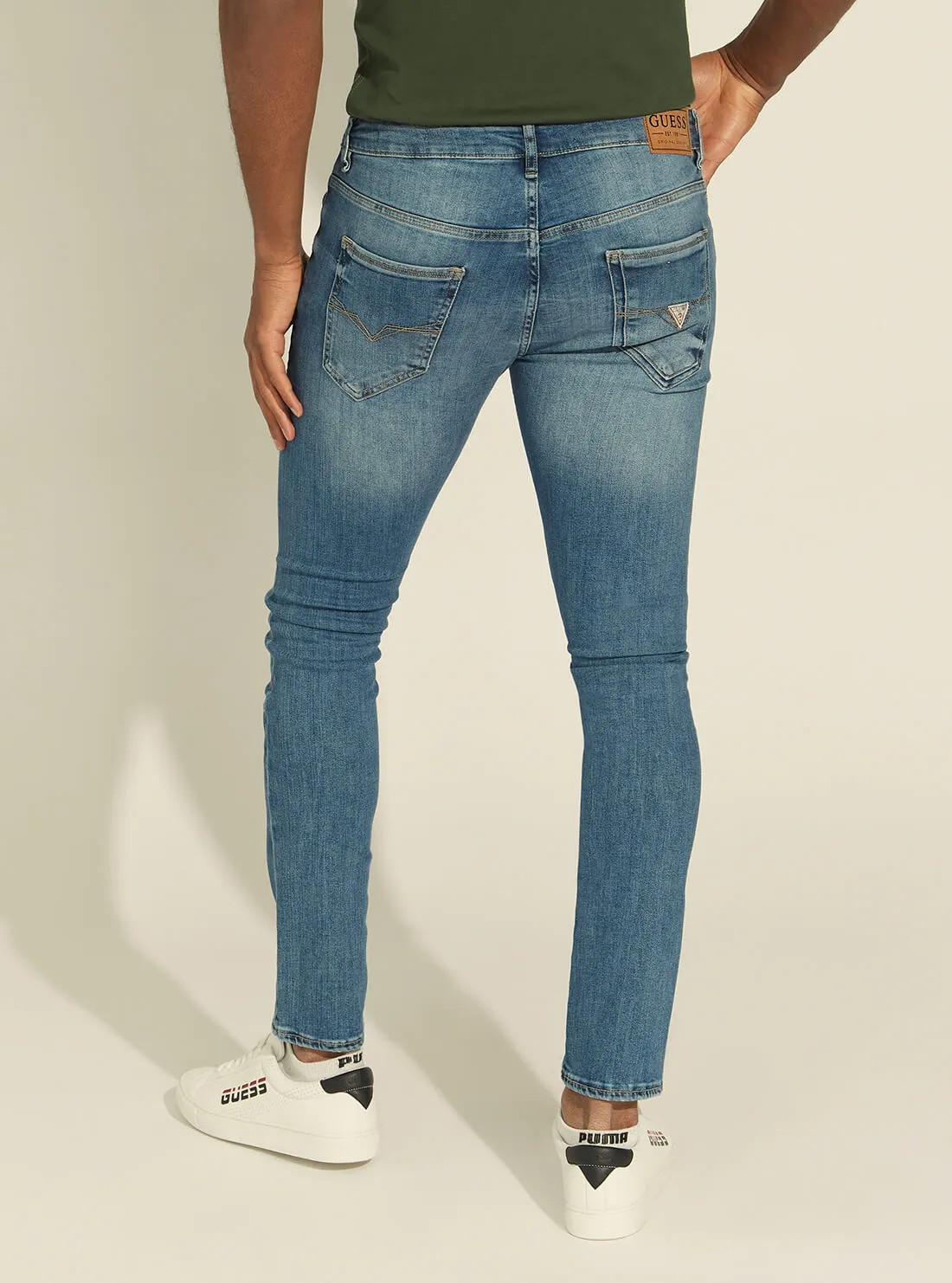 Low-Rise Miami Skinny Denim Jeans in Carry Light Wash