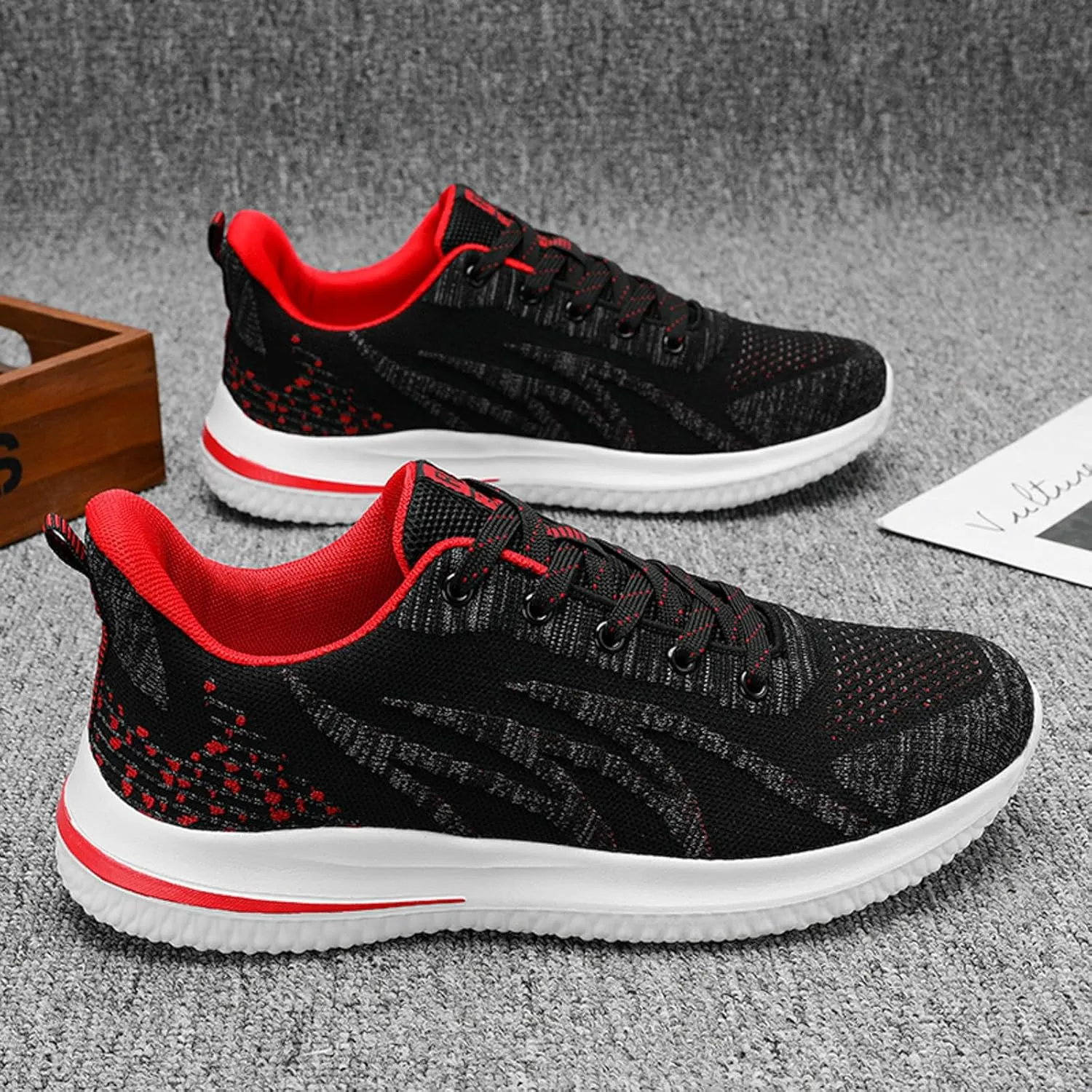 Men Sports Shoes Fashion New Pattern Mesh Breathable Lace Up Flat Bottom Comfortable Casual Shoes Mens Sneaker