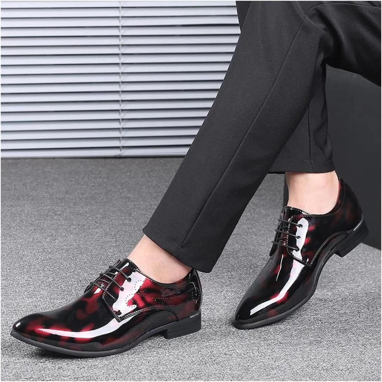 Men's Formal Dress Shoes Patent Leather Tuxedo Oxfords Lace-ups Derby Shoes Classic Business Wedding Suit Shoes