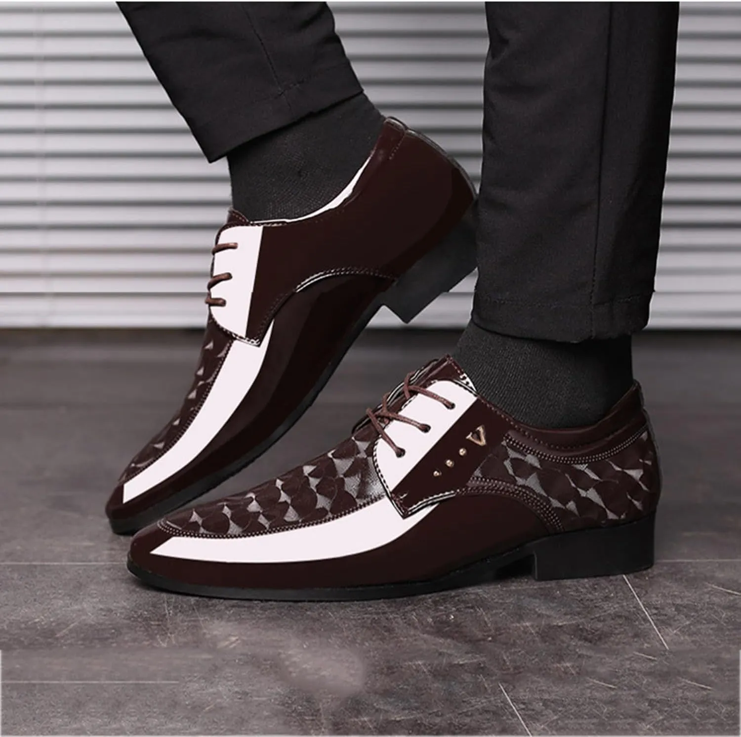 Men's Formal Dress Shoes Patent Leather Tuxedo Oxfords Lace-ups Derby Suit Shoes Classic Business Wedding Shoes