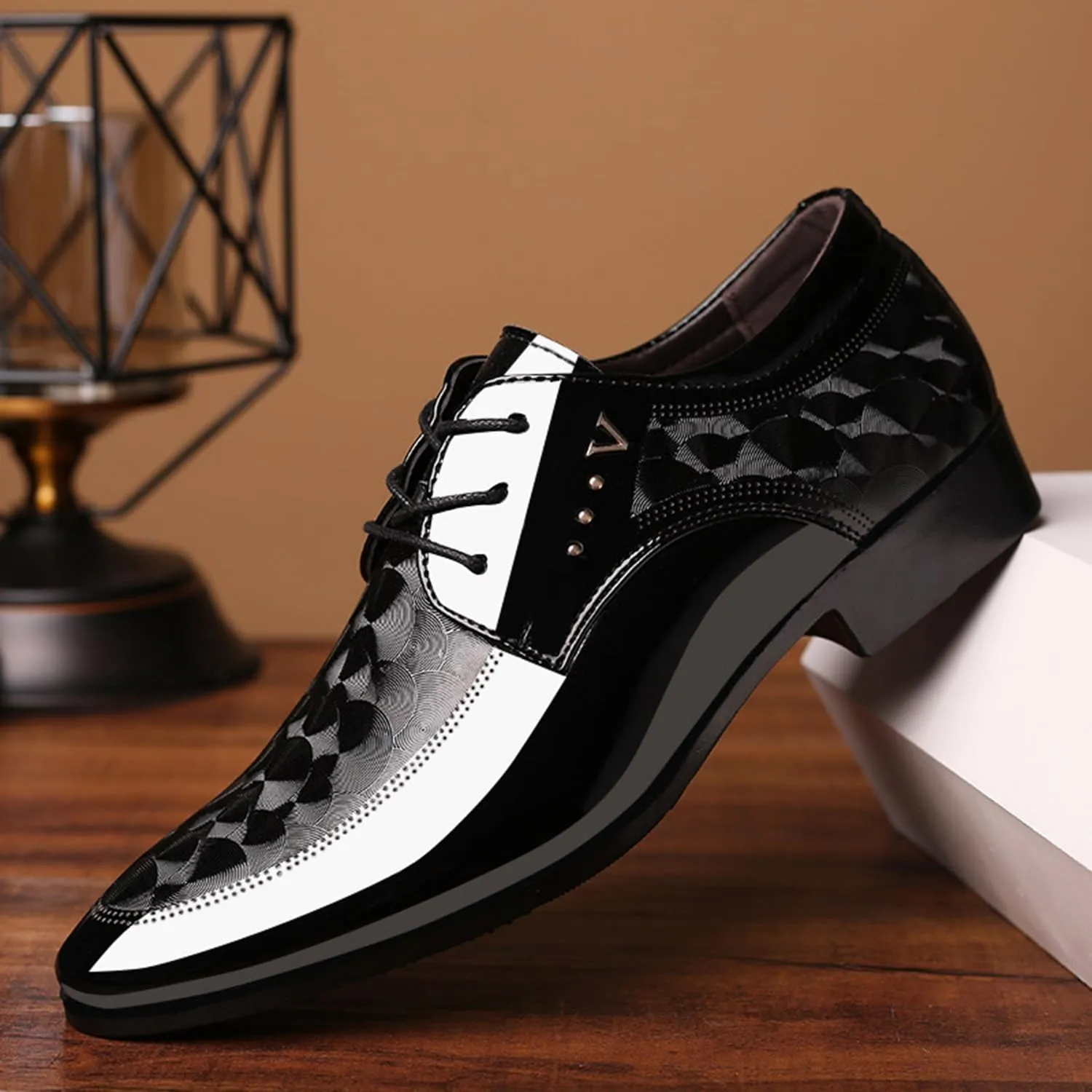 Men's Formal Dress Shoes Patent Leather Tuxedo Oxfords Lace-ups Derby Suit Shoes Classic Business Wedding Shoes