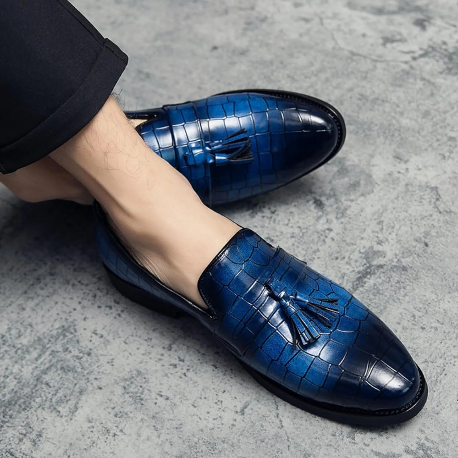 Mens Gradient Color Stone Grain Slip-On Dress Loafers with Tassels Classic Leather Luxury Penny Shoes for Weeding Official Party