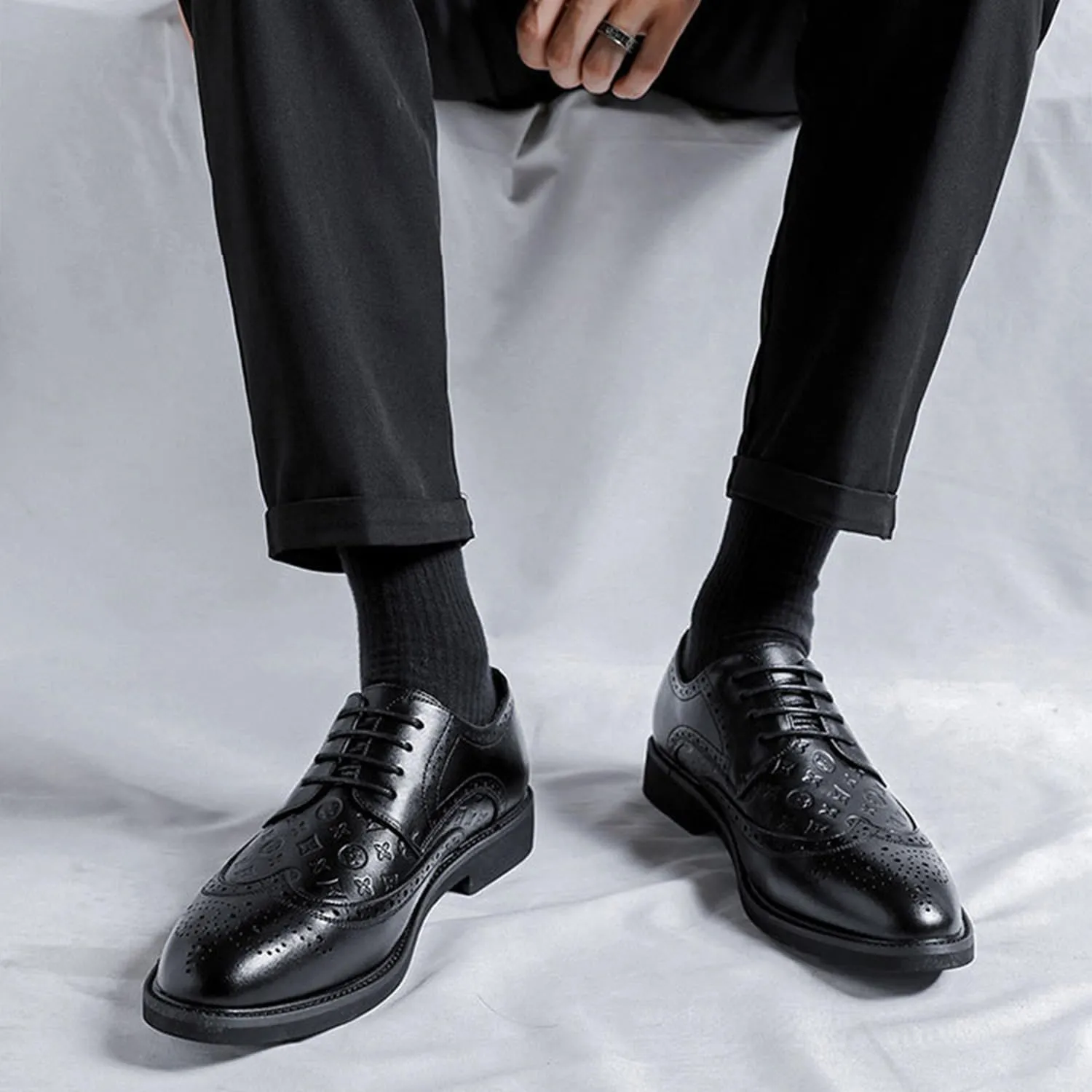 Men's Lace-ups Brogues Classic Wingtip Oxfords Formal Dress Shoes Comfortable Wedding Business Shoes for Men