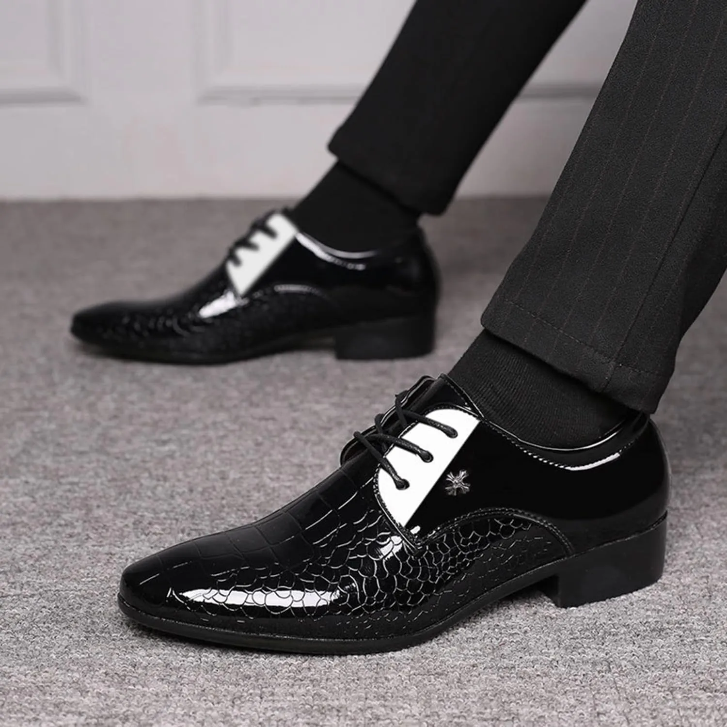 Men's Patent Leather Dress Shoes Formal Business Pointed Toe Classic Lace Up Oxford Shoes