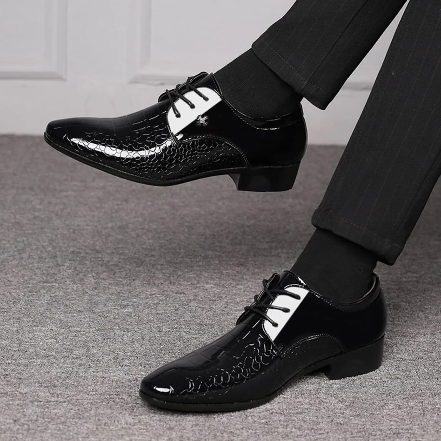 Men's Patent Leather Dress Shoes Formal Business Pointed Toe Classic Lace Up Oxford Shoes