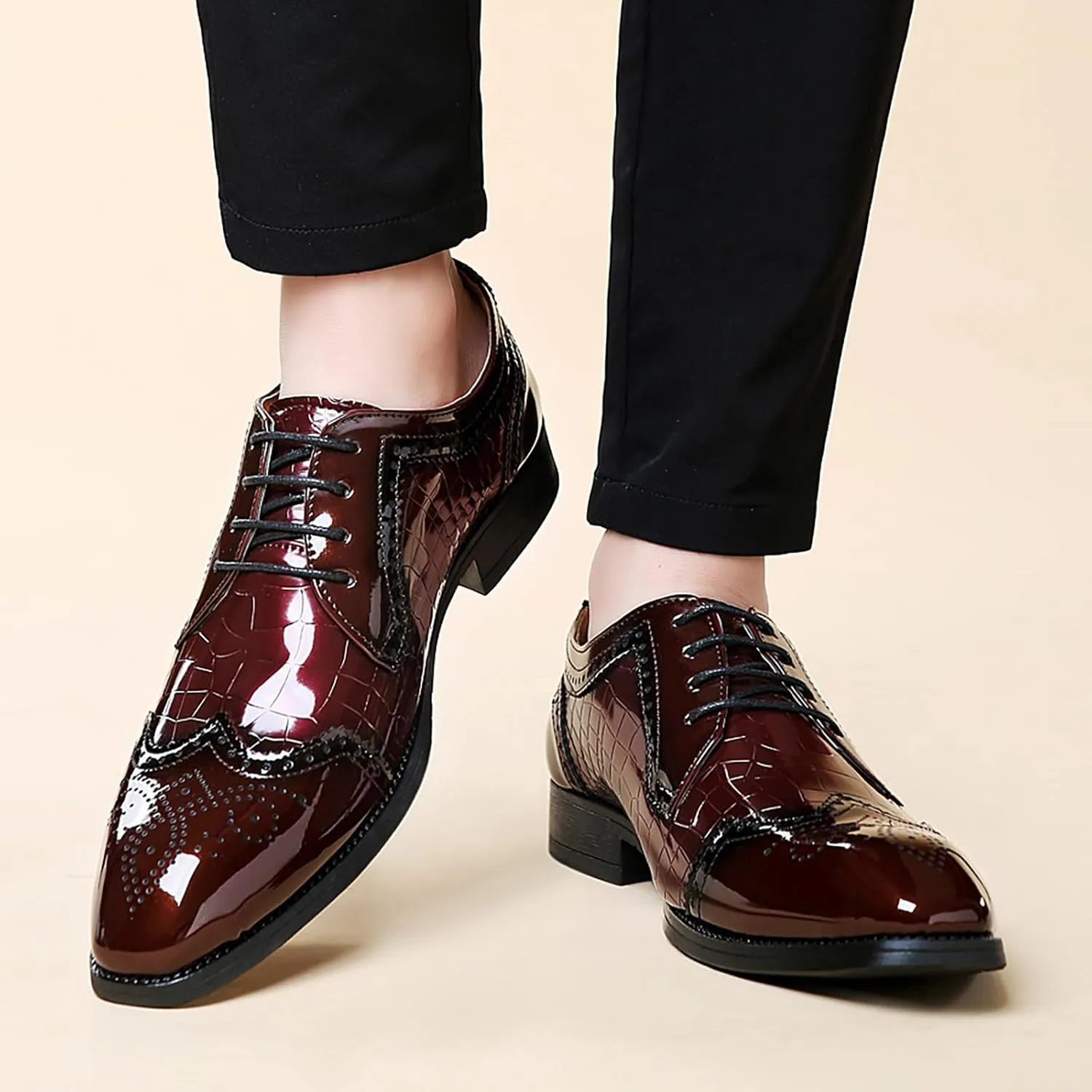 Men's Patent Leather Pointed Toe Lace-up Brogue Oxford Shoes Fashion Comfortable Breathe Low Heel Wingtips Dress Wedding Business Derbys Shoes
