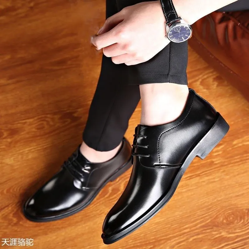 Men's Shiny Patent Leather Dress Shoes Slip On Pointed Toe Derbys Classic Formal Business Shoes Men's Casual Walking Shoes Office Flats