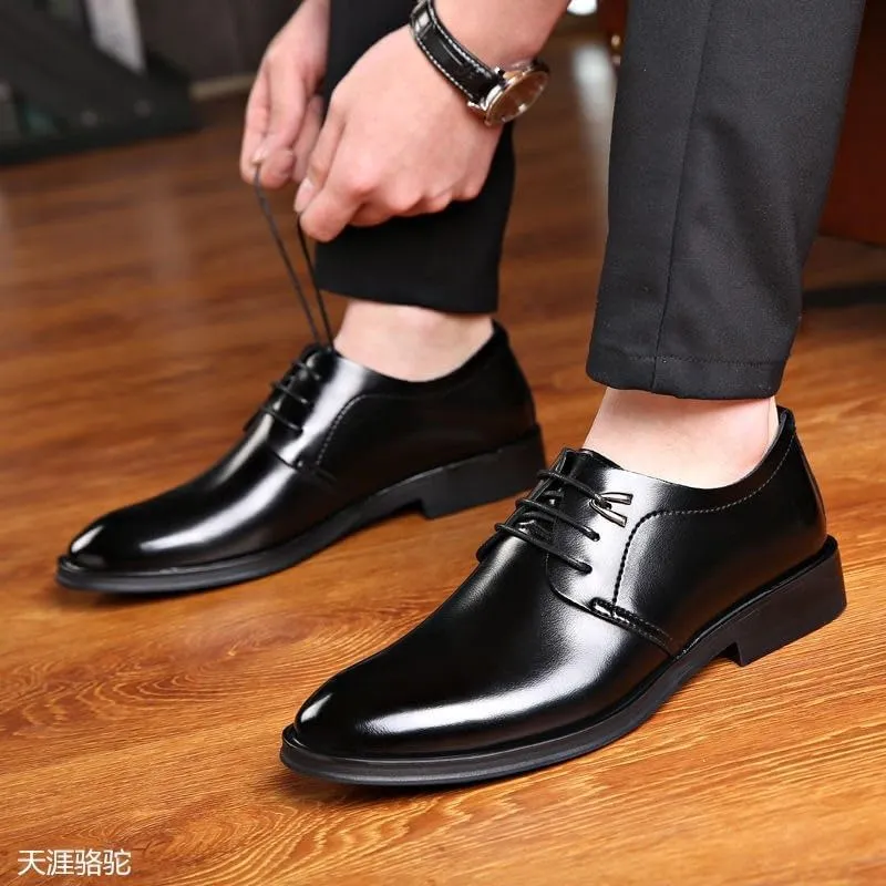 Men's Shiny Patent Leather Dress Shoes Slip On Pointed Toe Derbys Classic Formal Business Shoes Men's Casual Walking Shoes Office Flats