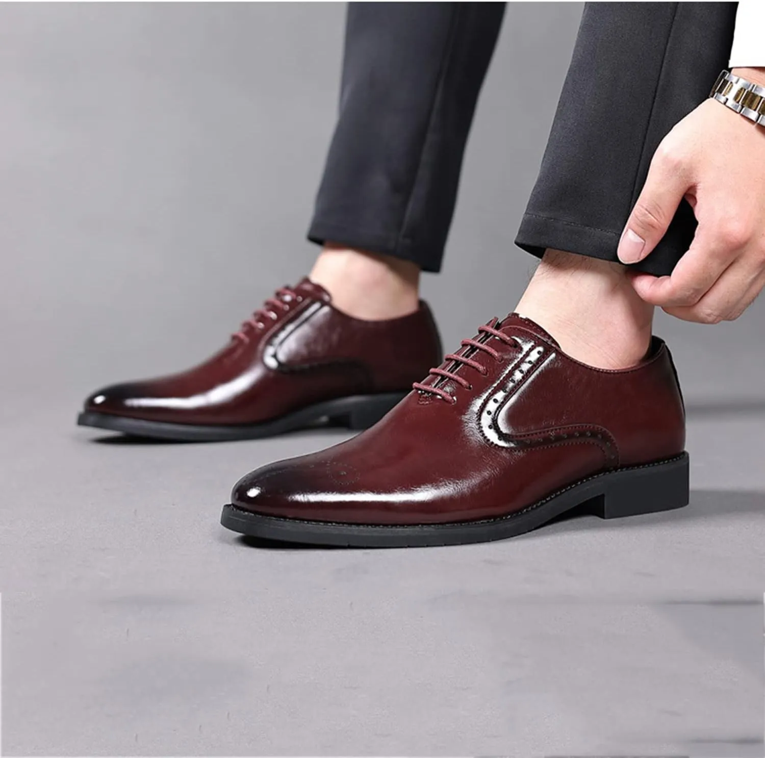 Men's Shoes Classic Lace-up Derby Brogues Formal Oxford Shoes Stylish Wingtip Business Casual Dress Shoes