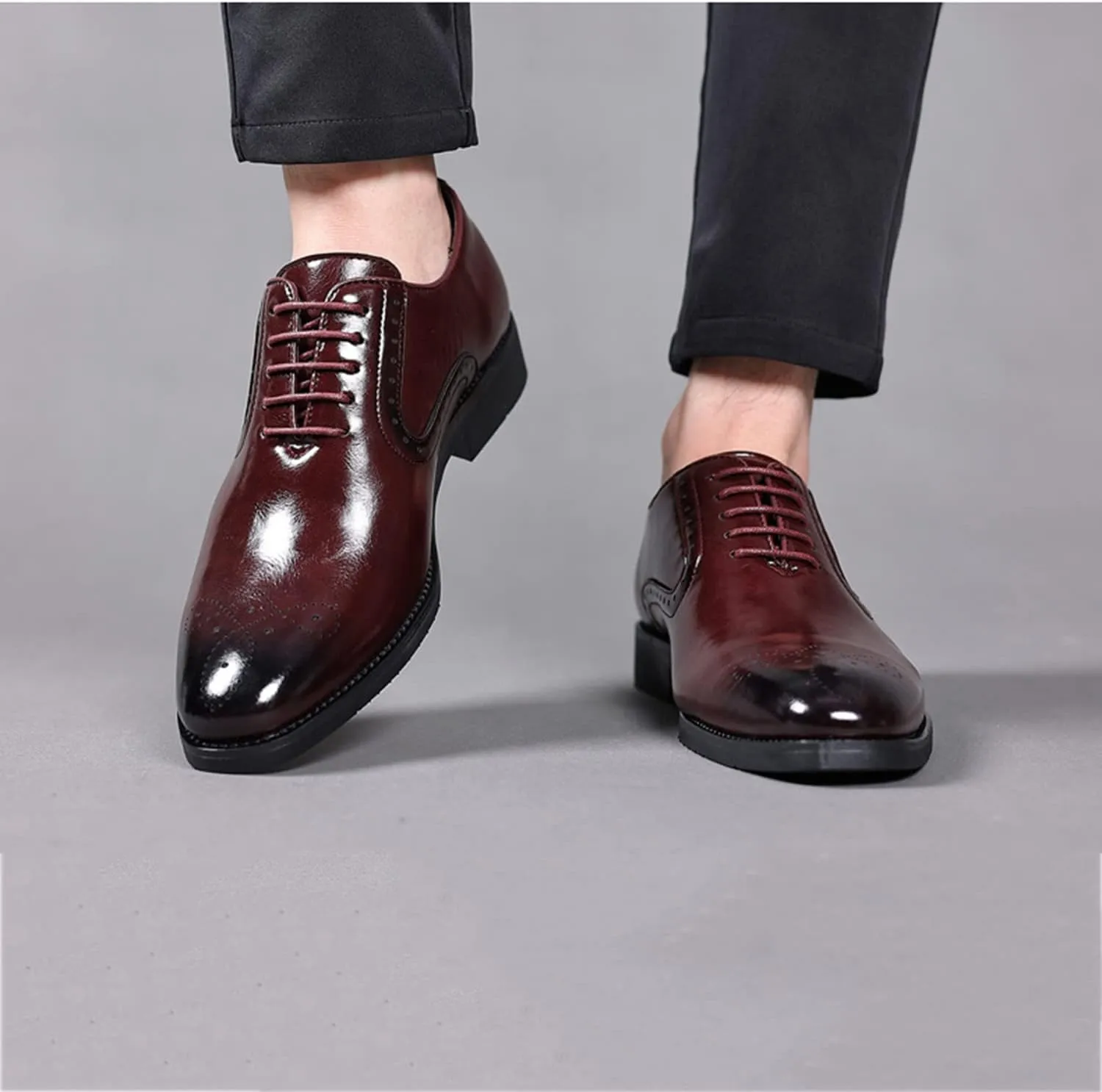 Men's Shoes Classic Lace-up Derby Brogues Formal Oxford Shoes Stylish Wingtip Business Casual Dress Shoes