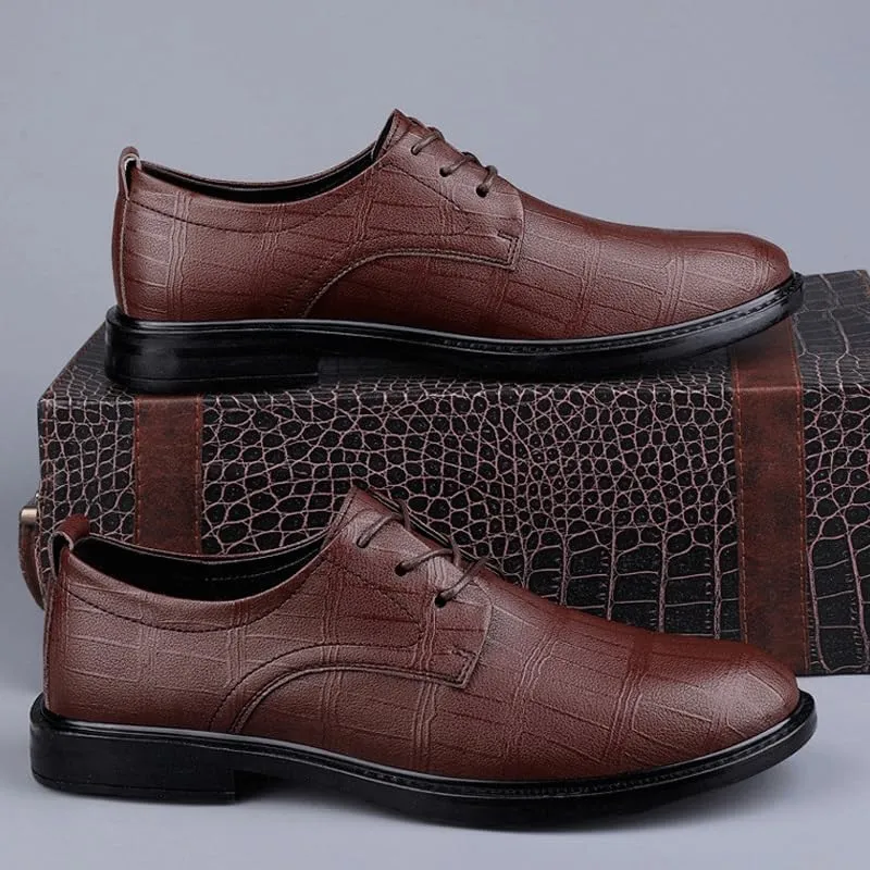 Men's Trendy Brogue Wingtip Dress Shoes Formal Business Casual Lace Up Punched Leather Oxford Formal Leather Shoes for Weddings Office Prom